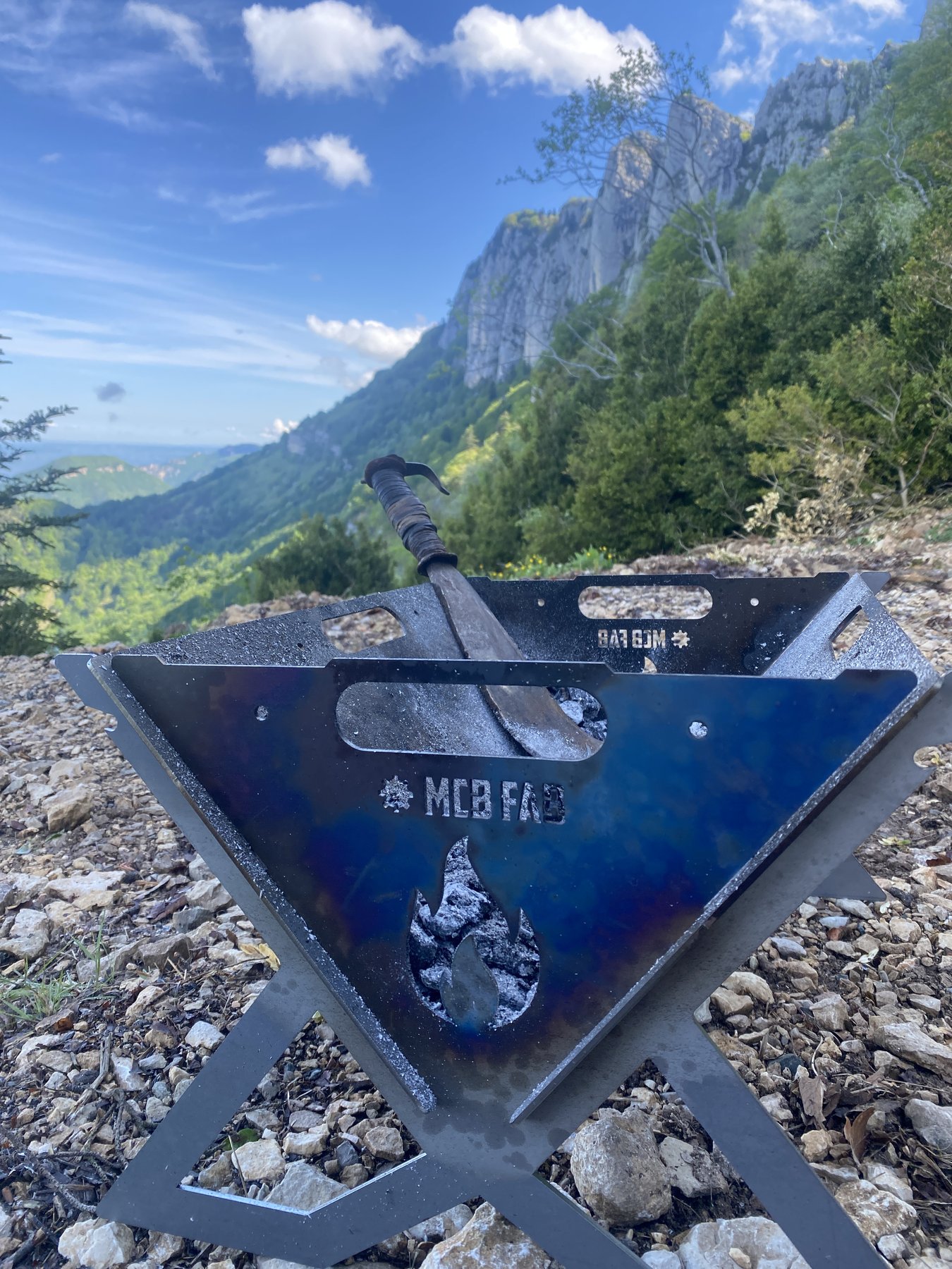 Barbecue pliable de bivouac